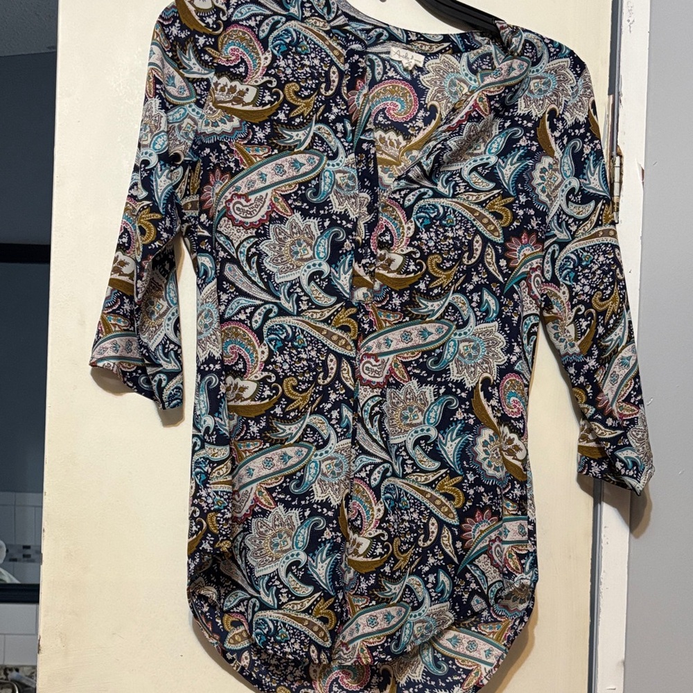 Elegant Paisley Women's Blouse - Multicolor